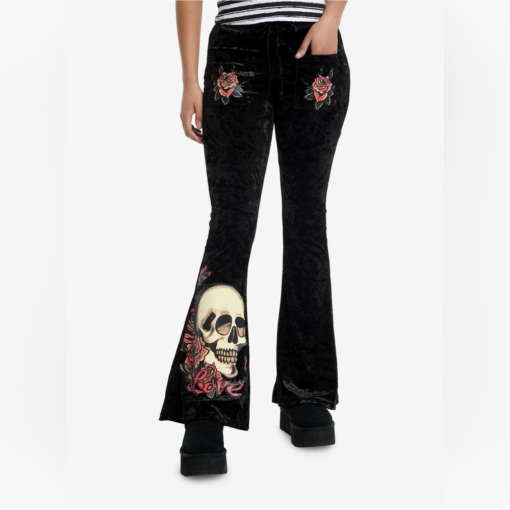 Tattoo Skull & Roses Black Velour women’s Flare Pants size L